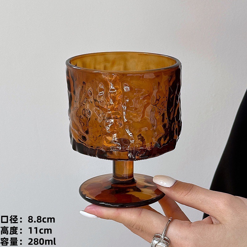 Nicho de diseño en relieve tazas de alto pie en el viento de alto valor de hielo tazas de café estadounidenses tazas de frutas tazas de té tazas de bebida tazas de vino