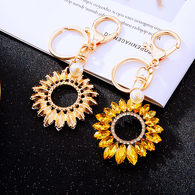 Sunflower Pattern Women's Gender Luxurious Style Luxurious Lady Sunflower Metal Women's Bag Pendant Keychain