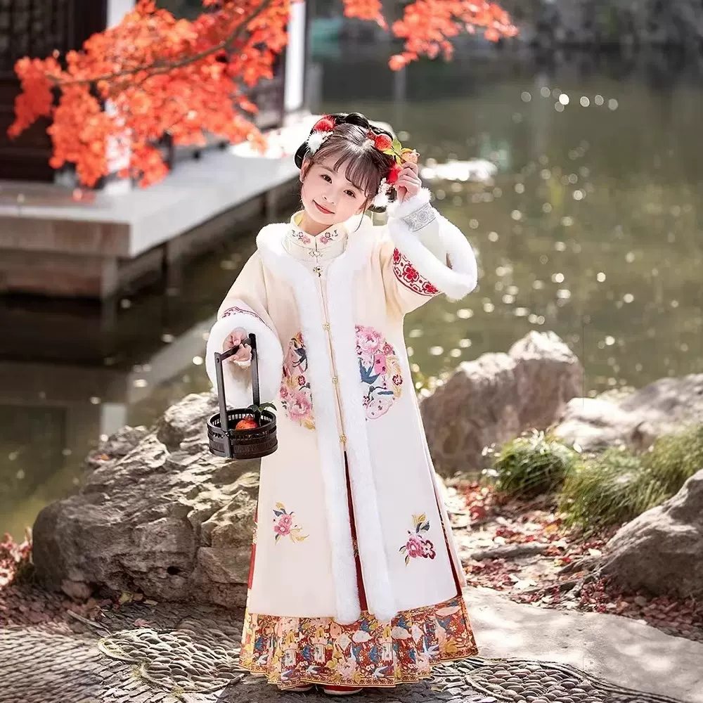 2024新款汉服女童冬季唐装秋冬装古装国风马面裙过新年拜年服