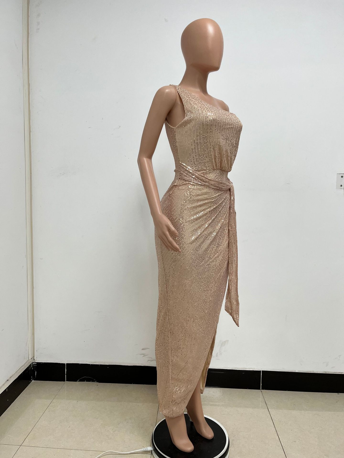 357g Weight Maxi Long Dress Dress Length Type Sleeveless Sleeve Length Sheath Dress Dresses Type Spandex, Polyester Fabric Type High Waist Waist Line Holiday, Daily Occasion Oblique collar Neckline Slim Fit Type Solid Color Pattern Summer Season Women's Gender Elegant, Sexy Style Wholesale Women's Elegant Sexy Solid Color Holiday Daily Oblique Collar Sleeveless Sheath Dress 99
