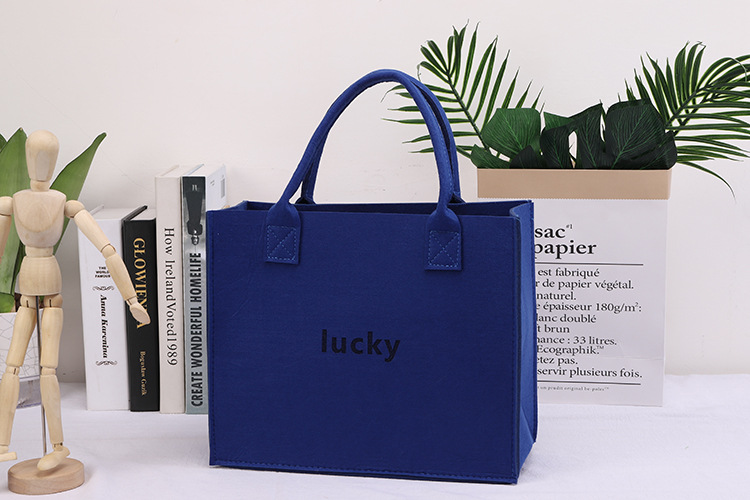 Wholesale Felt Tote Bag Large Capacity Letter Felt Bag Gift Bag Fashion Simple Felt Tote Bag with Logo