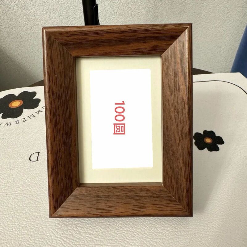 Mini Photo Frame That Can Hold Hundreds of Yuan, Suitable for Placing on the Desktop, Simple Vertical Home Furnishings with Portraits of Great People