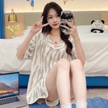 �ļ���Ʒ�����ص桿�����޸�˯��Ů�������ж̿�Ҿӷ����⴩�羳