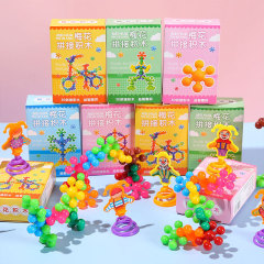 子供の梅の花の積み木の趣味の箱の3d立体は回転することができます。
