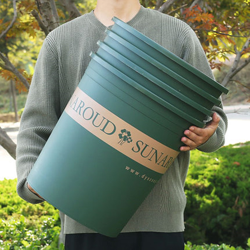 6ガロンの7ガロンの厚いガロンのたらいの特大サイズのプラスチックのたらいは木を植えて着地します。|undefined