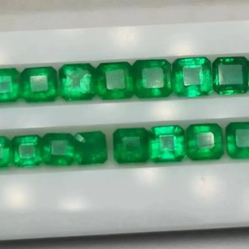 天然祖母绿戒面裸石 4*4-4.8*4.8圆形绿色裸石彩宝宝石珠宝首饰