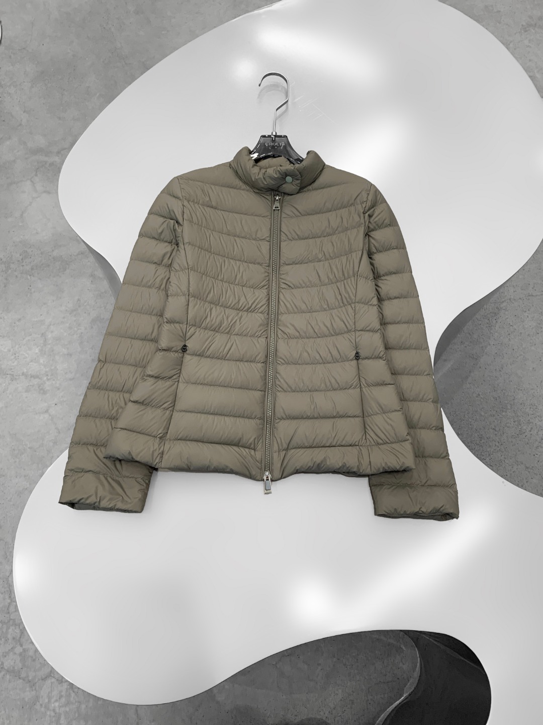 Velvet demi-season short fashionable down jacket