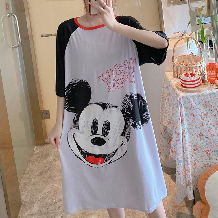 Venta caliente de Oriente Medio varios camisones de manga corta de verano Pijamas de estilo coreano del sudeste asiático Vestido de manga corta de verano para mujer Ropa suelta para el hogar