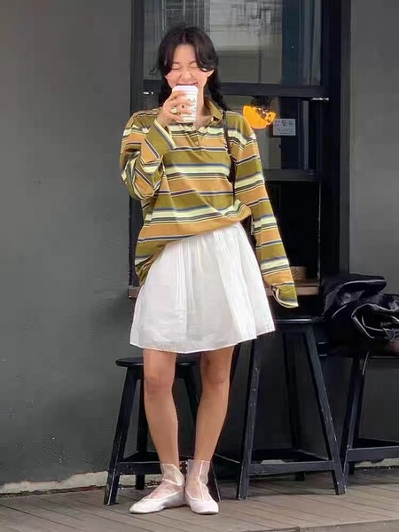 재고 높은 세트 MM 봄과 여름 새로운 남성과 여성의 편지 자수 스티커 느슨한 줄무늬 긴 소매 폴로 셔츠 탑