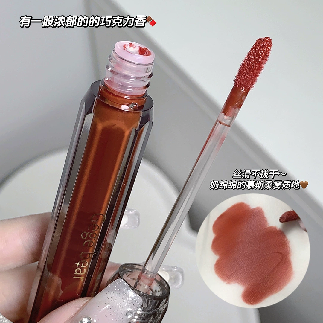 Матовый блеск для губ Velvet Lip Glaze (Gege Bear) жирная мото-матовая, длительное действие 2.5 г, стойкие оттенки