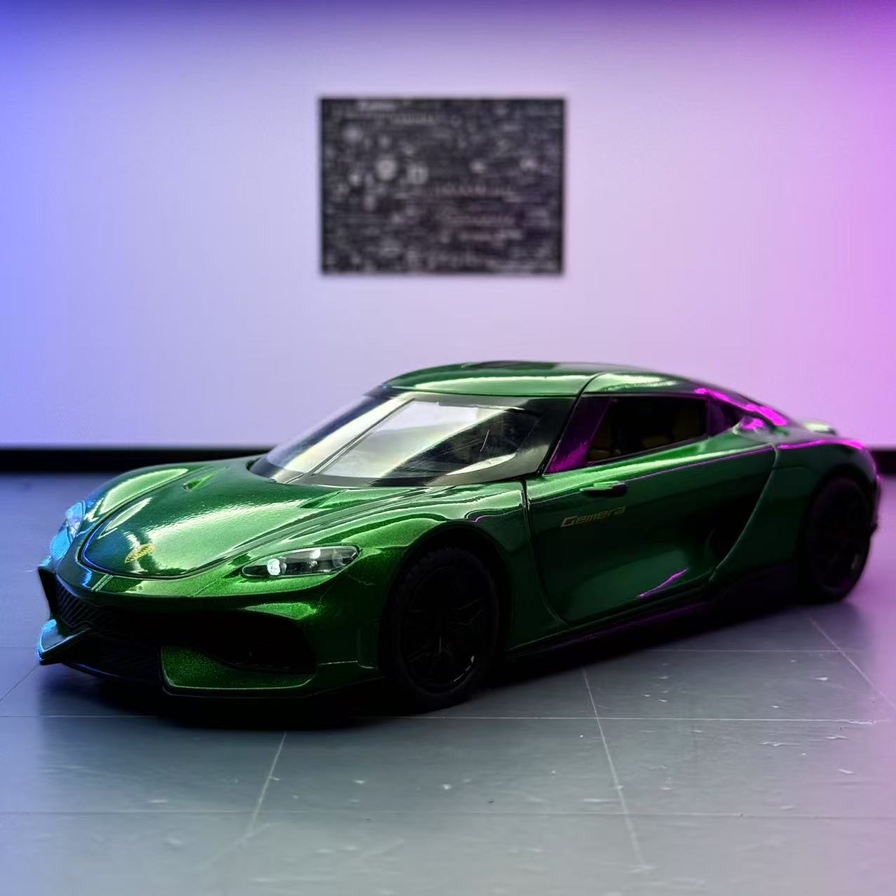 Modelo de coche Lijiaxin 1:24 Koenigsegg modelo de efecto de sonido de coche deportivo de aleación Gemini