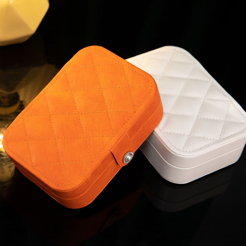 Nueva caja de joyería portátil de lujo ligero caja de joyería de estilo europeo y americano de alta gama de moda de alta calidad PU caja de almacenamiento de joyería transfronteriza