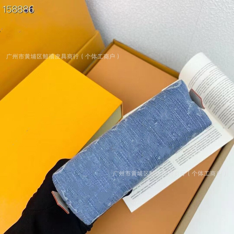 牛仔布化妆包女包贝壳包洗漱包迷你收纳包手拿包外贸时尚高级感|undefined