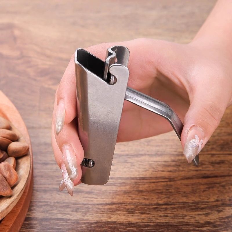 Pine nuts open -shelled clip -pine -peeled shell -peeling artifacts…