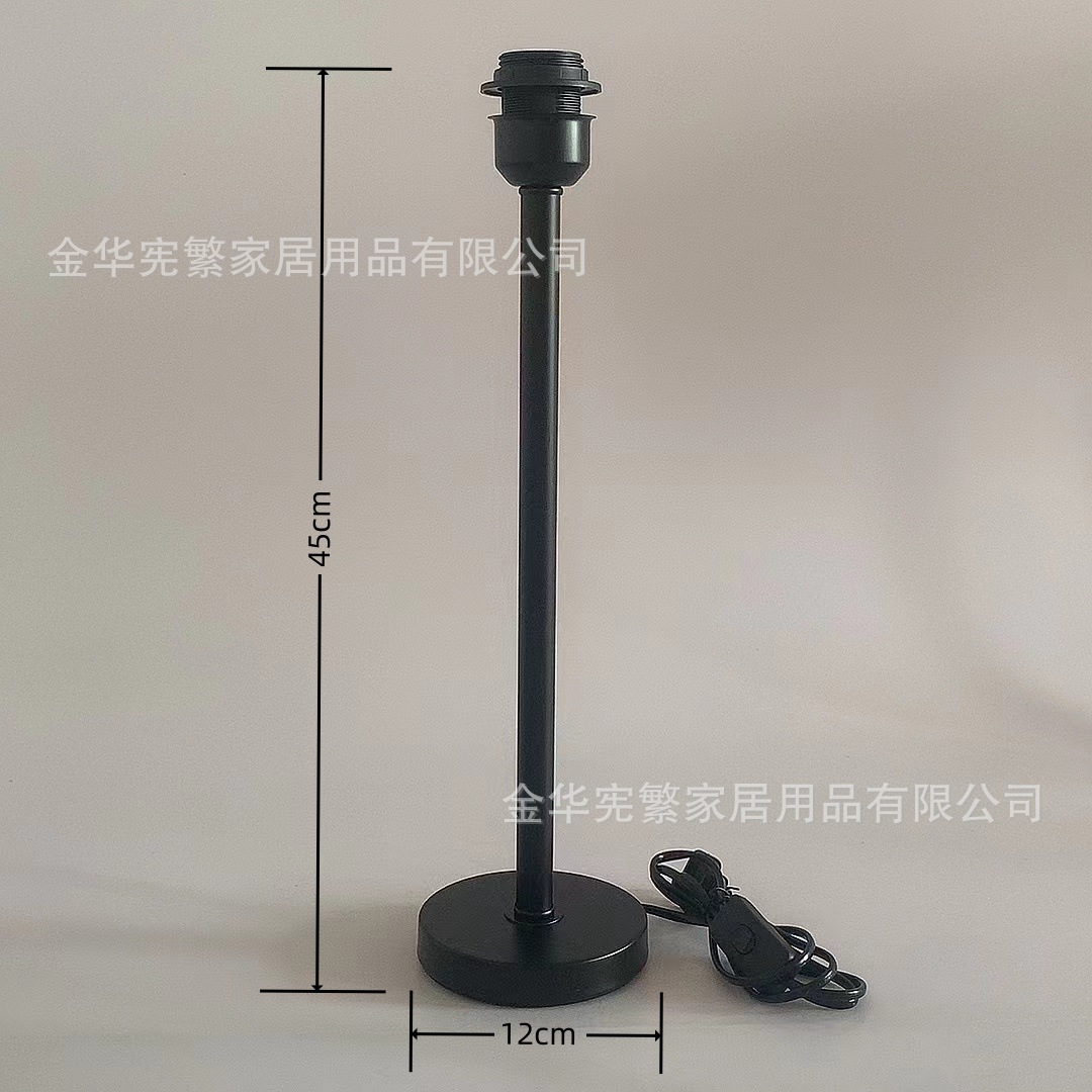 Lugar del fabricante Pintura de metal negro Lámpara de mesa recta Accesorios base Lámpara E27 Lámpara de bricolaje casera de celebridades de Internet