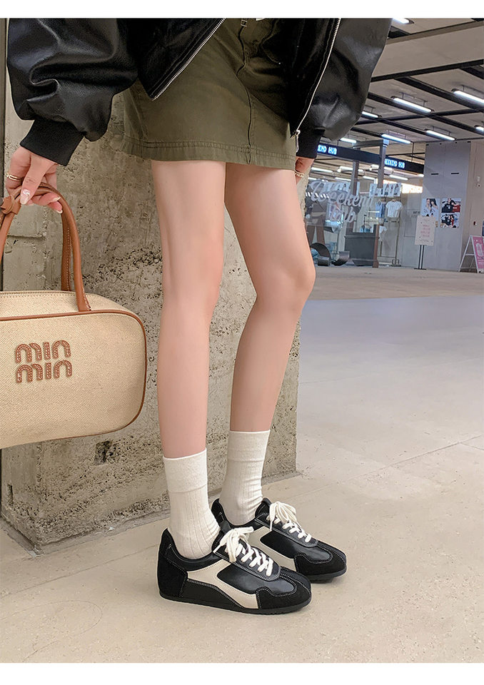 Giày sneaker nữ da cừu phối màu, đế cao su, tăng chiều cao bên trong 5 cm, kiểu retro — Màu nâu (cao hơn 5cm bên trong) có sẵn, Màu nâu (cao hơn 5cm bên trong) đã sẵn sàng để bán, Màu đen (cao hơn 5cm bên trong) có sẵn hàng, Màu đỏ (tăng thêm 5cm bên trong) hàng sẵn có chi tiết 23