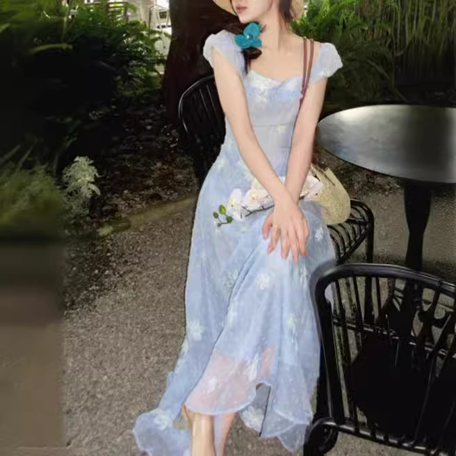 【辰邦斯】法式仙气度假风蓝色点点连衣裙2024夏季新款小清新长裙