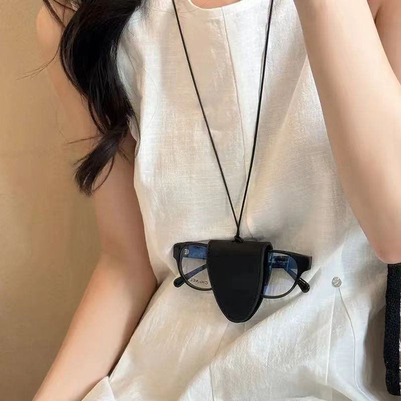 Black halter necklace