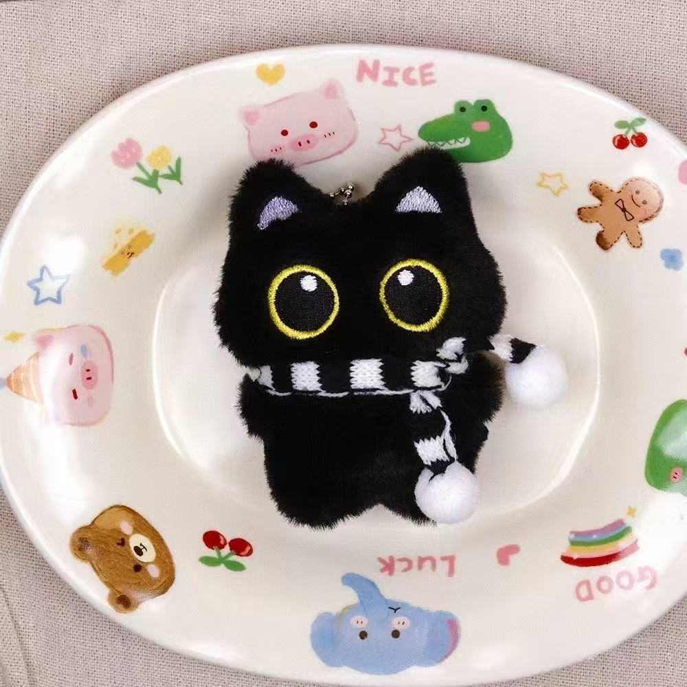 Pequeño pez, ojos grandes, gato negro, gato blanco, colgante, muñeca de peluche, colgante, llavero, pequeño gato negro, colgante