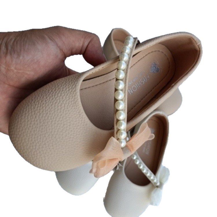 Zapatos de cuero de perlas de niñas 2026 primavera y otoño nuevos zapatos de princesa de moda para niños zapatos de sol suave para niñas