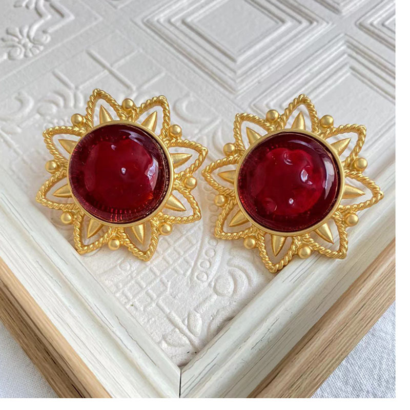 Retro Style 1 Pair Retro Flower Alloy Plating Artificial Gemstones Women's Ear Studs