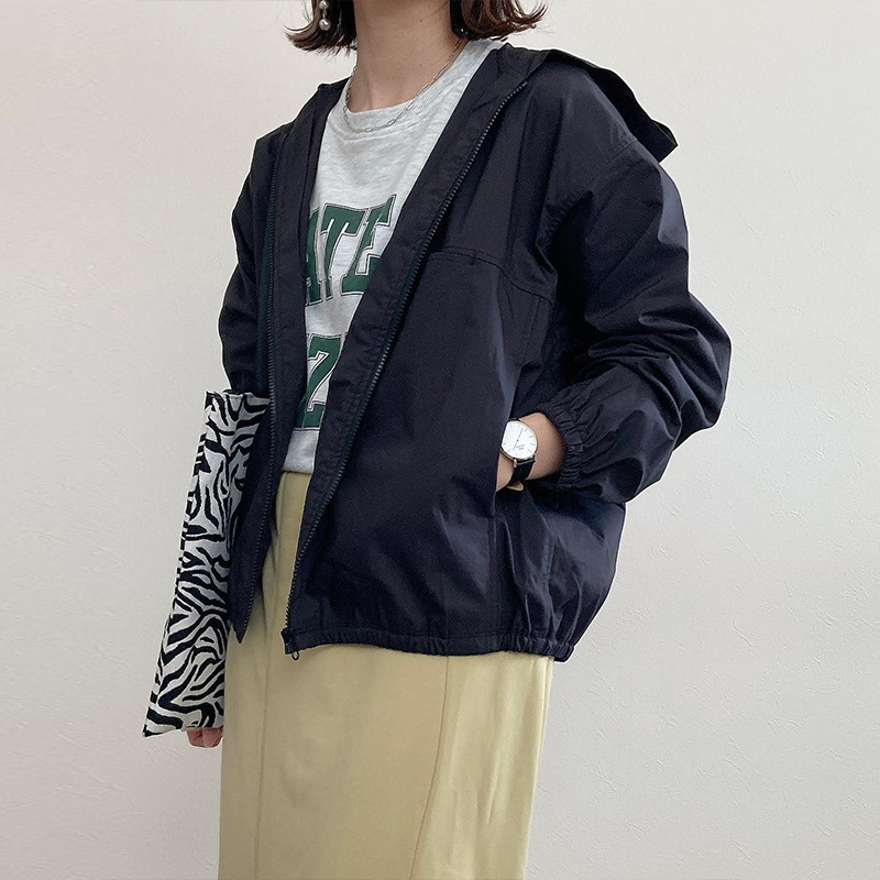 Japanese style cotton loose hooded short coat women's early spring small simple lightweight casual cool black windbreaker