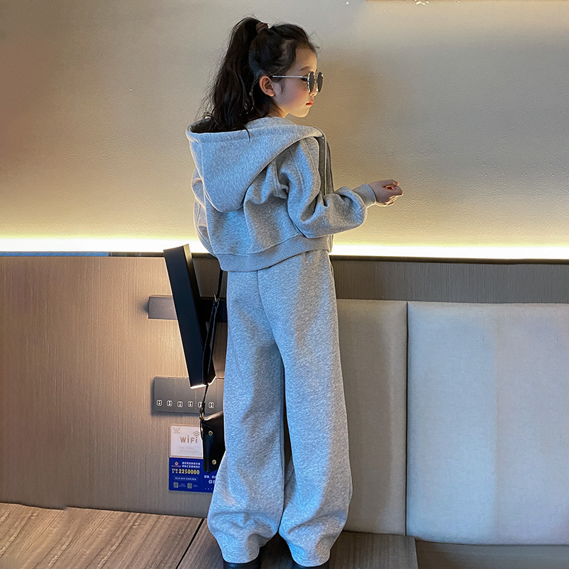 Jenter vår 2024 ny koreansk utgave barnemote hettegenser i to deler med en stor og vestlig stil_voghion.com