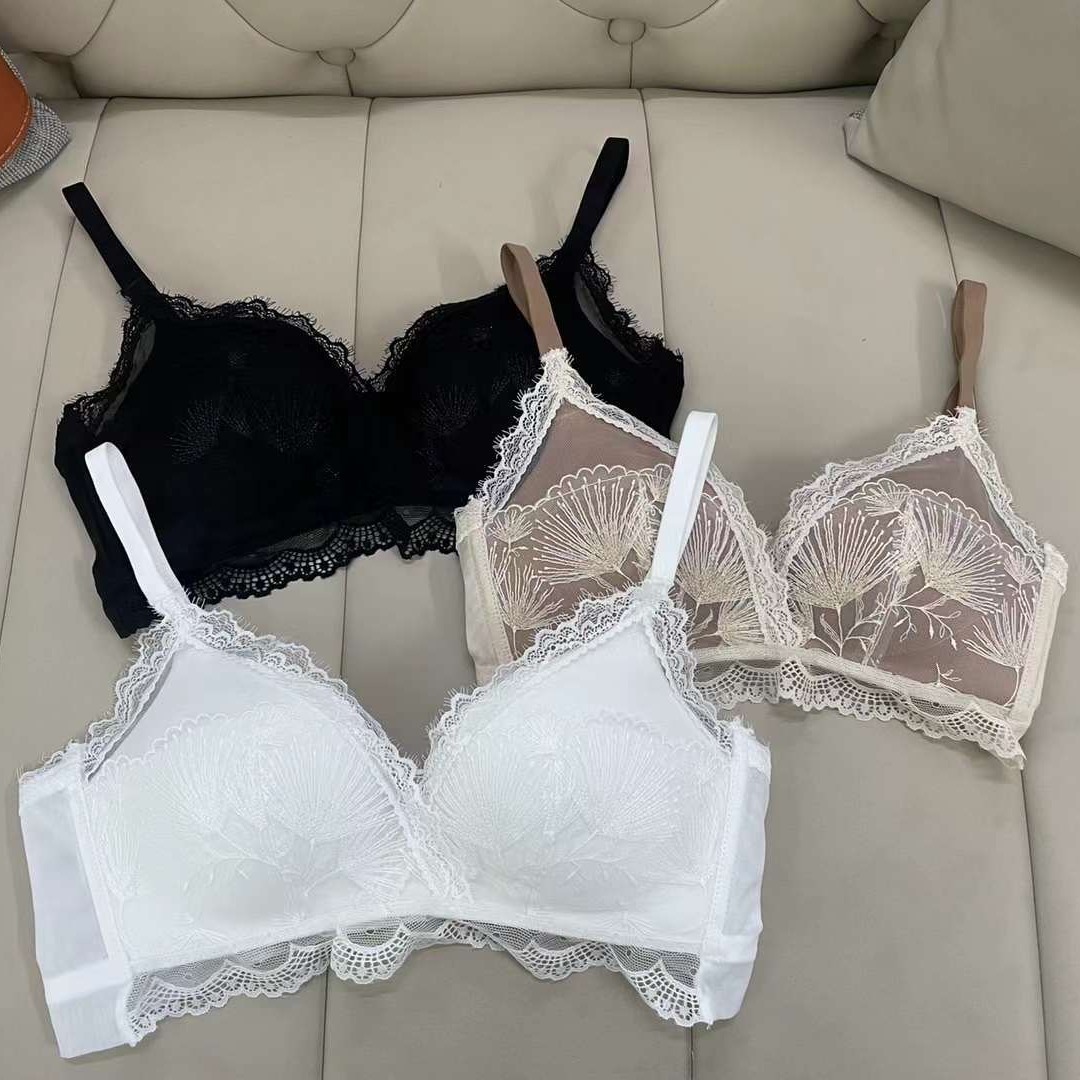 Nuevo sujetador inalámbrico moda encaje jacquard transpirable cómodo clásico tres breasted ropa interior para las mujeres al por mayor