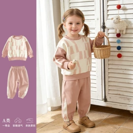 连身衣、爬服;童套装;童卫衣