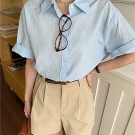 浅蓝色短袖衬衫女2026夏季新款宽松薄款基础款百搭衬衣夏天上衣