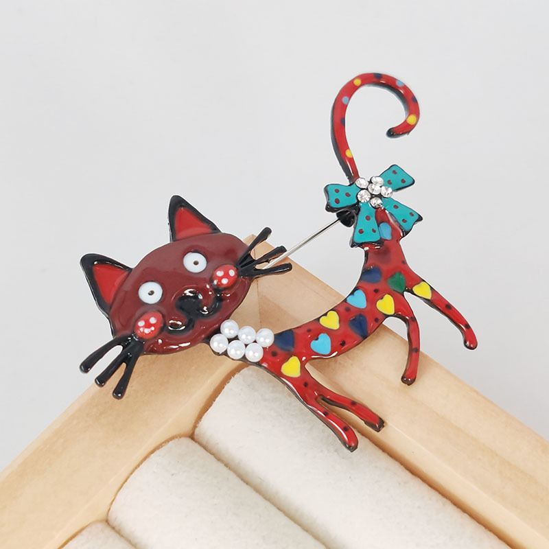 Daily, Street Occasion Alloy Material Cat Pattern Cute Retro Pin Cat Alloy Enamel Plating Inlay Zircon Women's Brooches