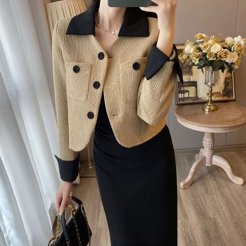 Женская короткая куртка в стиле Chanel во французском стиле на осень 2025 года, новая нишевая светская элегантная, утягивающая и элитная корейская версия.