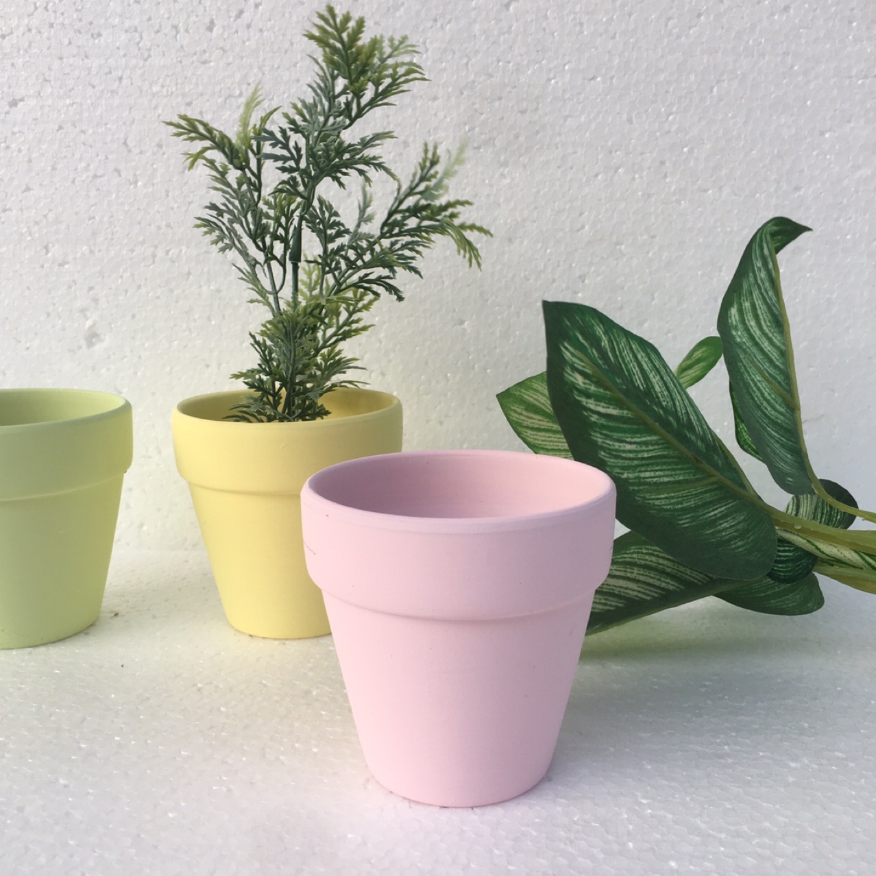 12679014137_1829396046