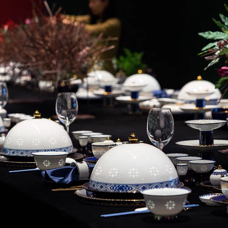 Yubai Classy Hotel Tableware Set for 1 Person Classy Private Club Box Jingdezhen Blue and White Exquisite Yubai Classy Hotel Tableware Set for 1 Person Classy Private Club Box Jingdezhen Blue and White Exquisite