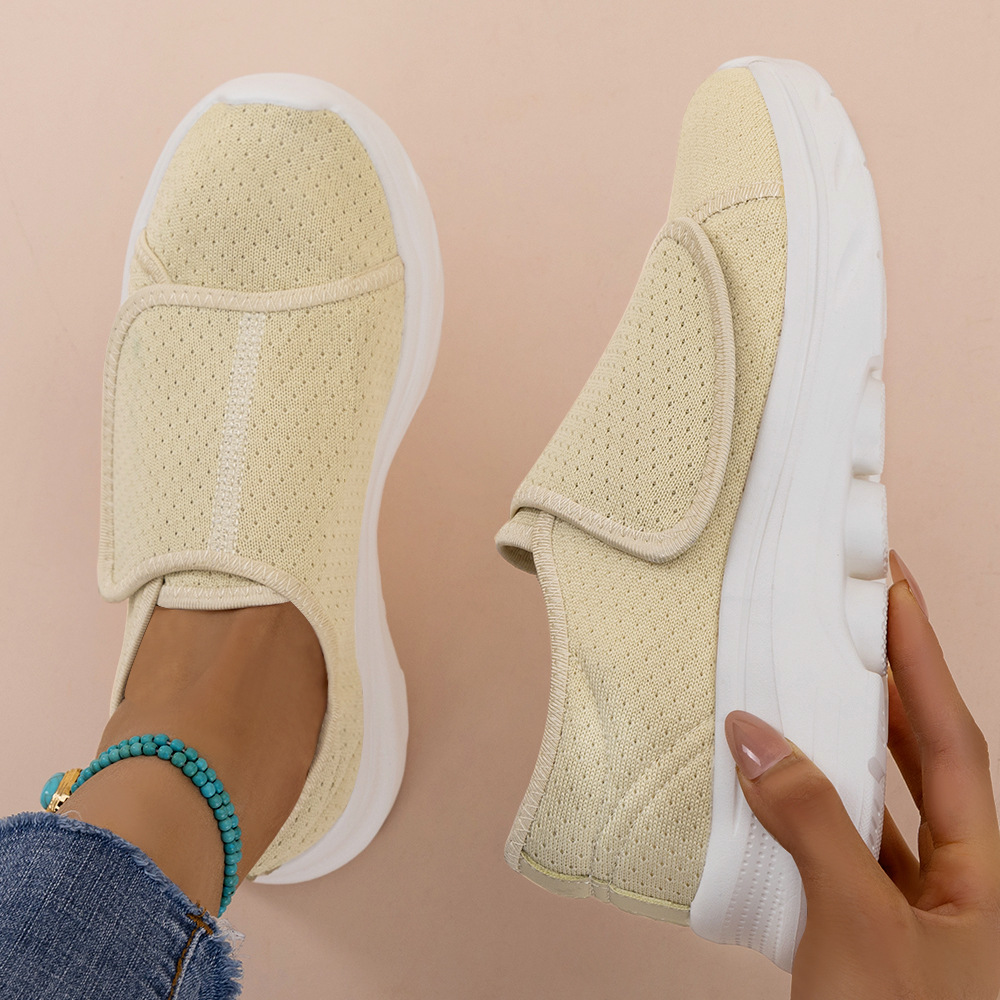 Zapatos de primavera para mujeres zapatos de comercio exterior Velcro conveniente zapatos de ancianos EVA adhesivos fríos con suela suave zapatos casuales cómodos