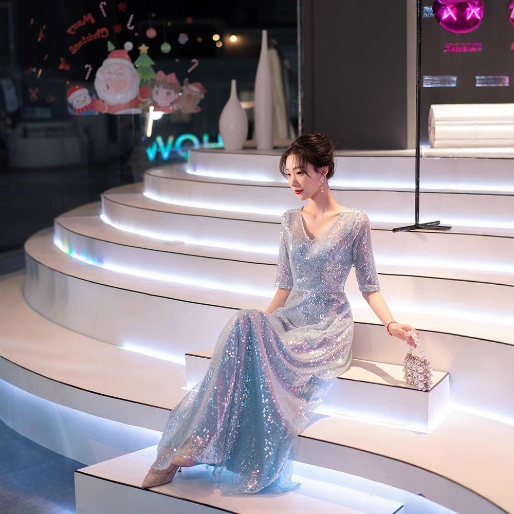 蓝色晚礼服女伴娘服主持大合唱演出服新款亮片V领红歌舞蹈群演服