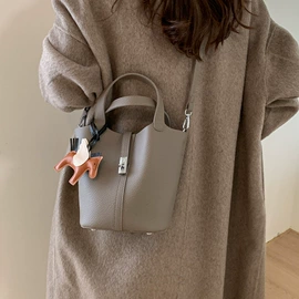 女士斜挎包;女士单肩包;女士手提包