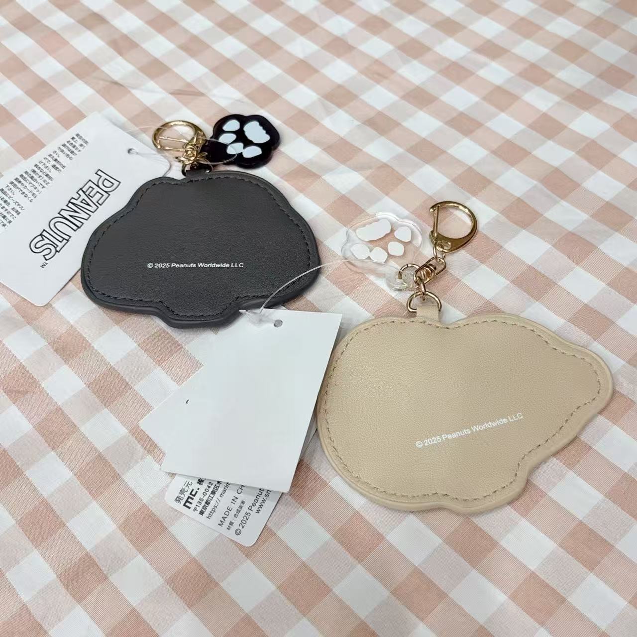 Spot japonés snoopy snoopy colgante de llavero lindo dibujo animado bordado colgante colgante de cuero PU image 3