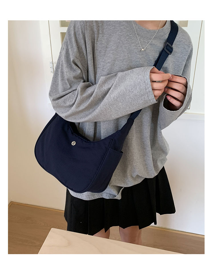 Small handbag, women's underarm bag, fashionable and casual single-shoulder bag, crossbody bag, 2025 new style for work and commuting, stylish solid color bag undefined