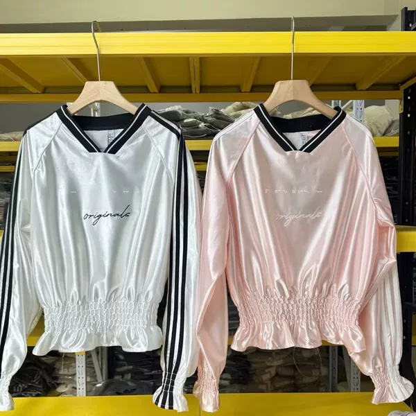 American retro striped V-neck letter print jersey T-shirt for women, loose casual high street long-sleeve top for spring and autumn