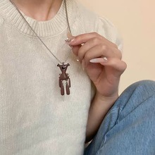 秋冬咖色泰迪小熊卫衣项链女ins嘻哈设计感小众长款钛钢毛衣链男