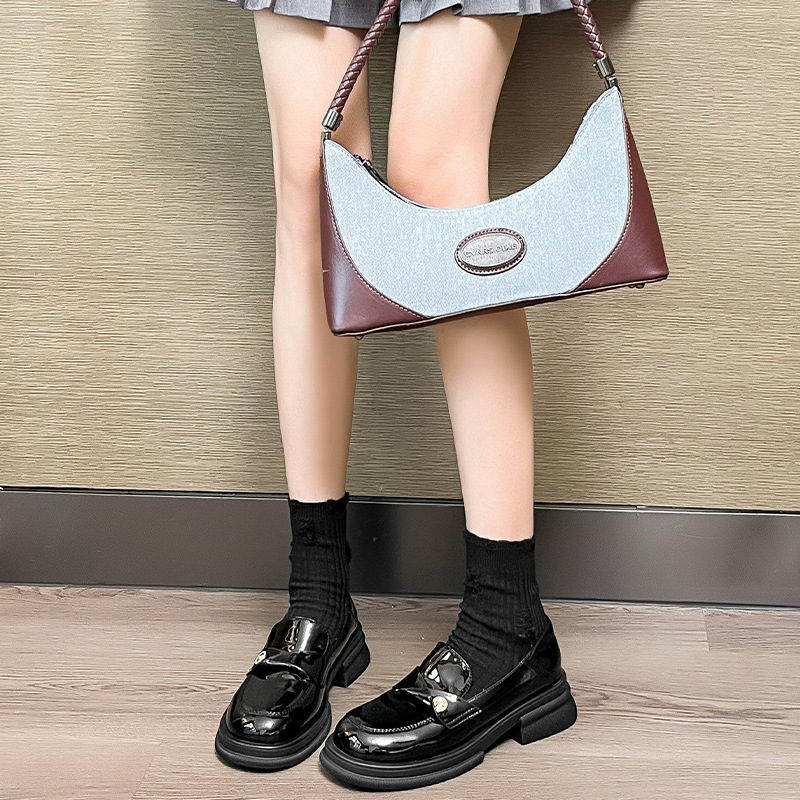 Augusto mocasines de las mujeres 2023 otoño nuevo estilo británico retro japonés negro brillante JK zapatos cuero