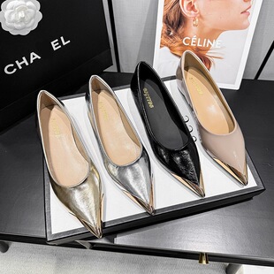 531-21�W���L���|�r�н��ټ��^�\�ڃ����߆�ЬŮ���mһ�_��ŮЬ