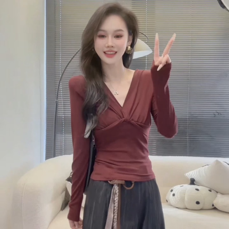 设计感纽扣V领长袖T恤女2025秋装新款气质内搭打底衫修身别致上衣|undefined
