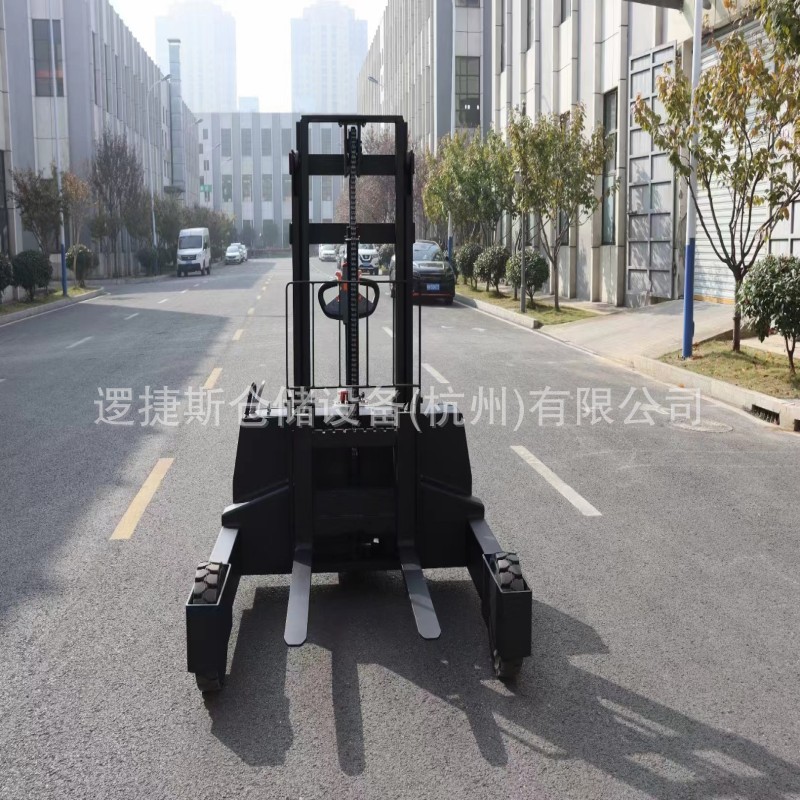 1.5吨户外山地型全电动堆高搬运车 电动叉车搬砖叉车越野型堆垛车