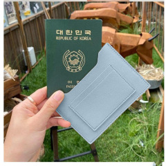 現物の皮のパスポートホルダーの領収書の財布の包みの包みの包みの包みの包みの包みの包みの包みの包みの包みの包みの包みの包みの包みの包みの包みの包みの包みの包みの包みの包みの包み
