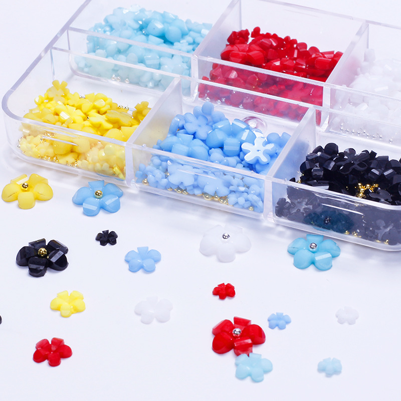 Japón mezcla de estilo 3D estereoscópico flor pequeña joyería de uñas nueva resina roja de cinco pétalos accesorios de uñas