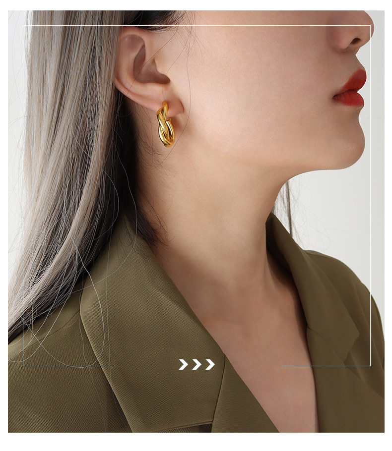 Vintage Style C Shape Titanium Steel Earrings Plating Stainless Steel Earrings 1 Pair