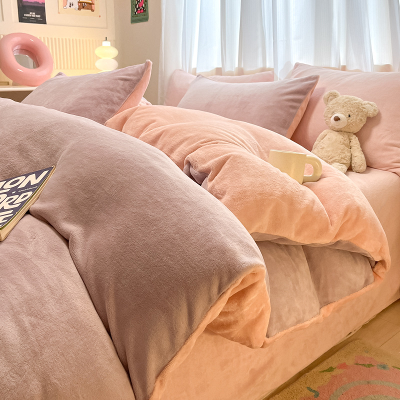 Color sólido otoño invierno leche de lana de cuatro piezas de lana de coral cama de lana de tres piezas de lana de invierno más grueso nuevo estilo de franela