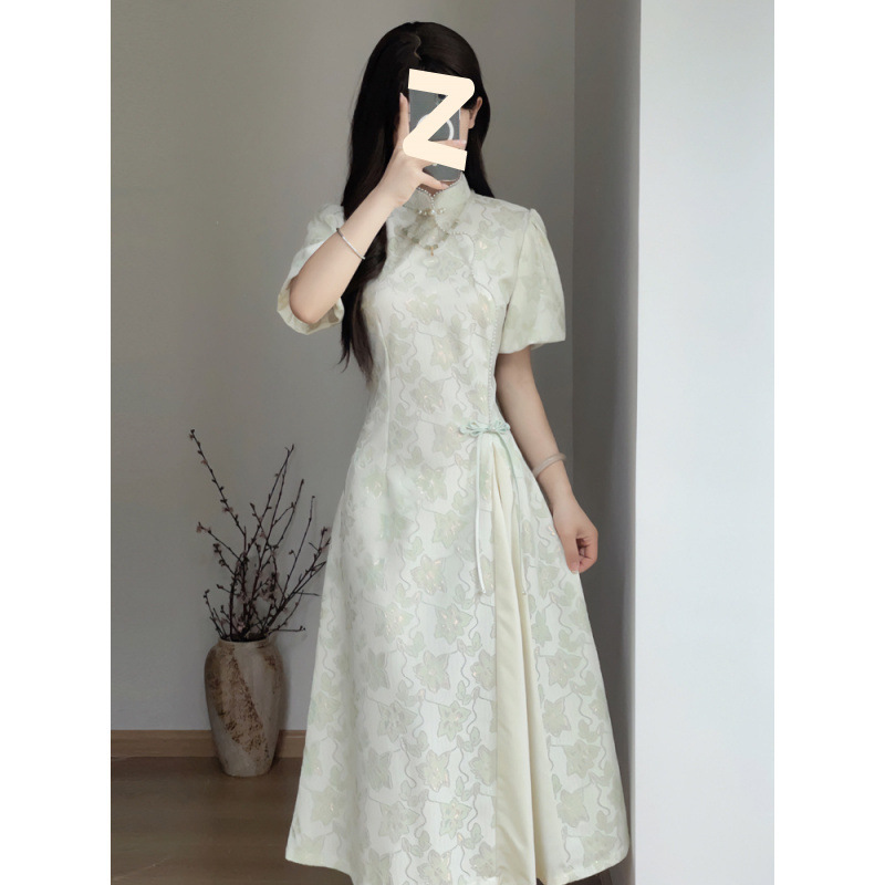 緑の小さな新鮮なチャイナドレス若いハイエンド気質茶服オード2025春夏新作小柄ドレス|undefined